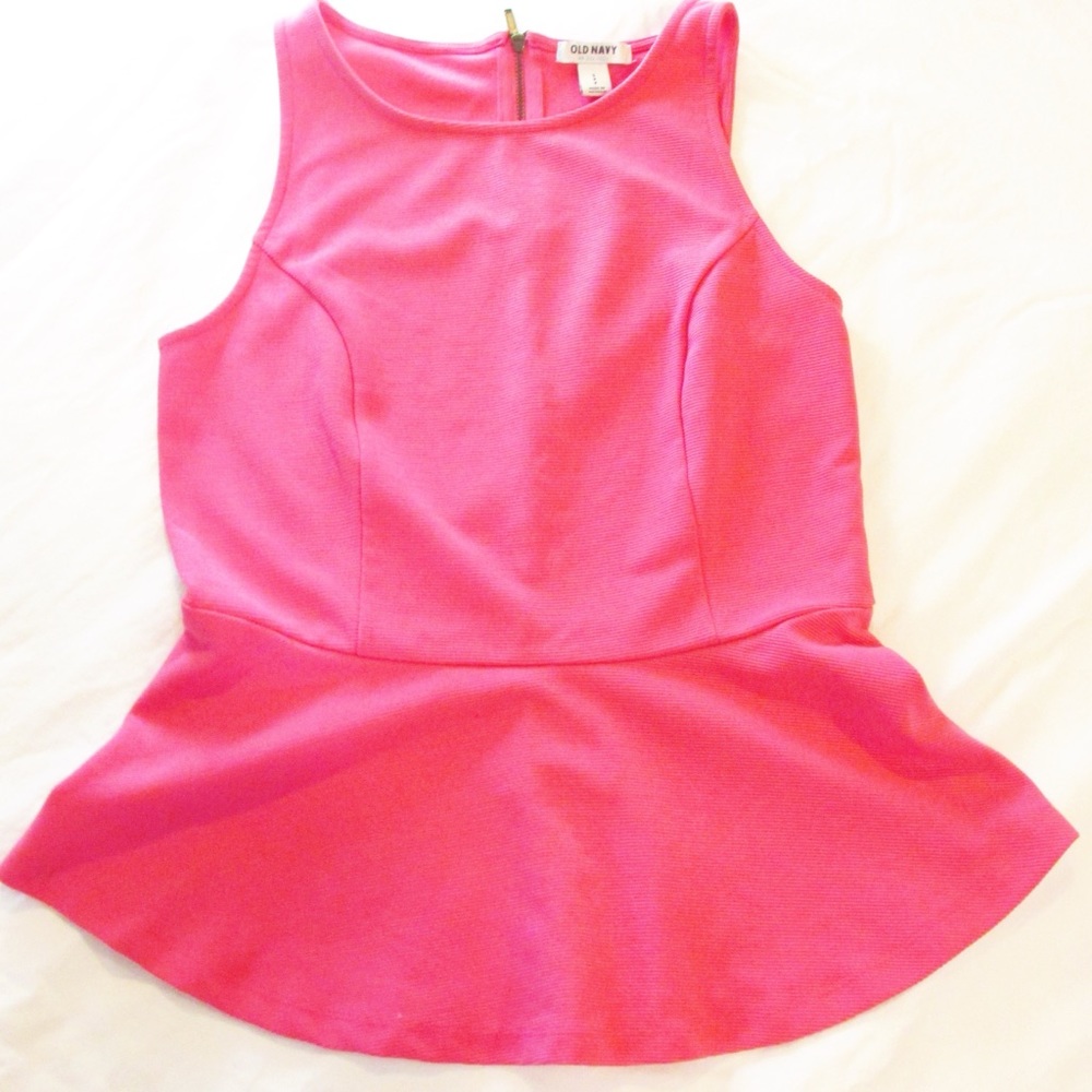 Pink Ribbed Peplum Top In Small